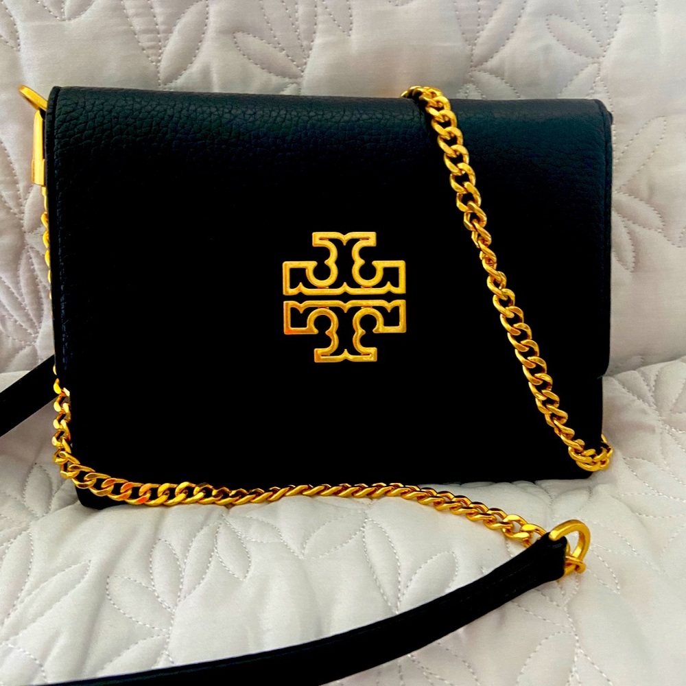 Tory Burch Britten Chain Wallet / Crossbody